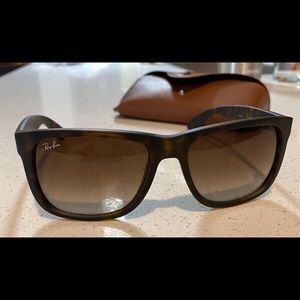 Ray-Ban Justin Classic sunglasses